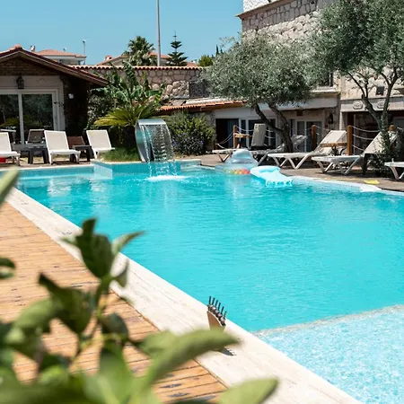 Hotel Breeze Alacati *
